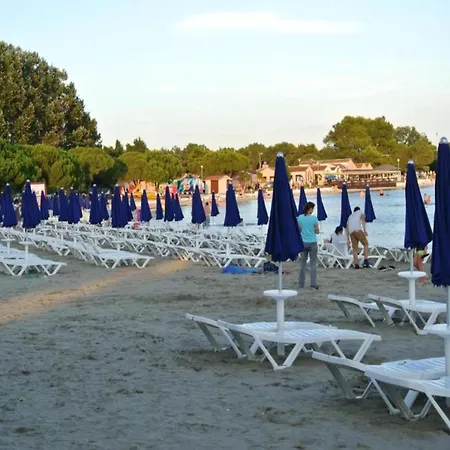 Appartamento With Balcony In